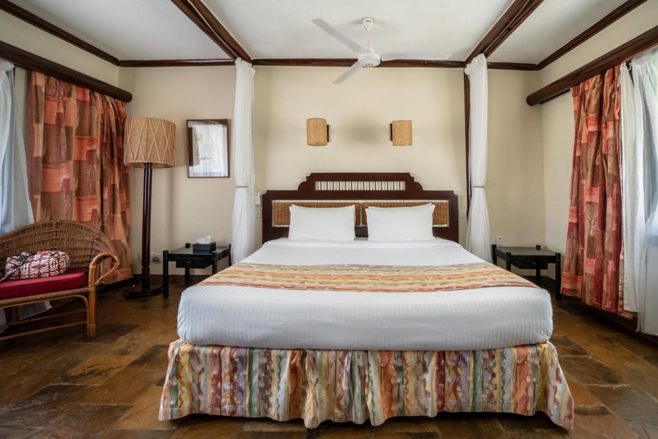 Sarova Shaba Game Lodge Archers Post Exterior foto